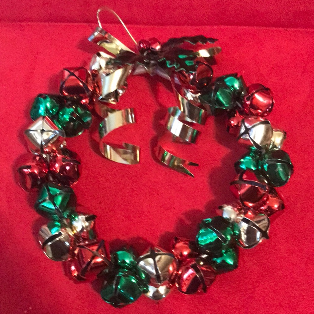 Metal Jingle Bell Wreath!